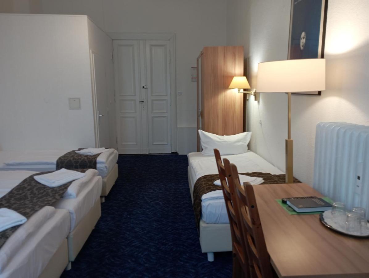 City Pension Berlin Hotel 2*